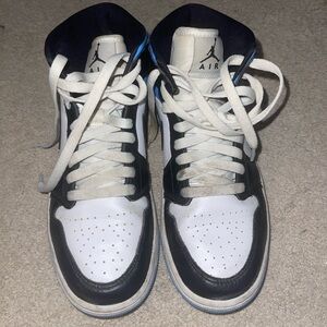 Air Jordan Mid. Size 8
